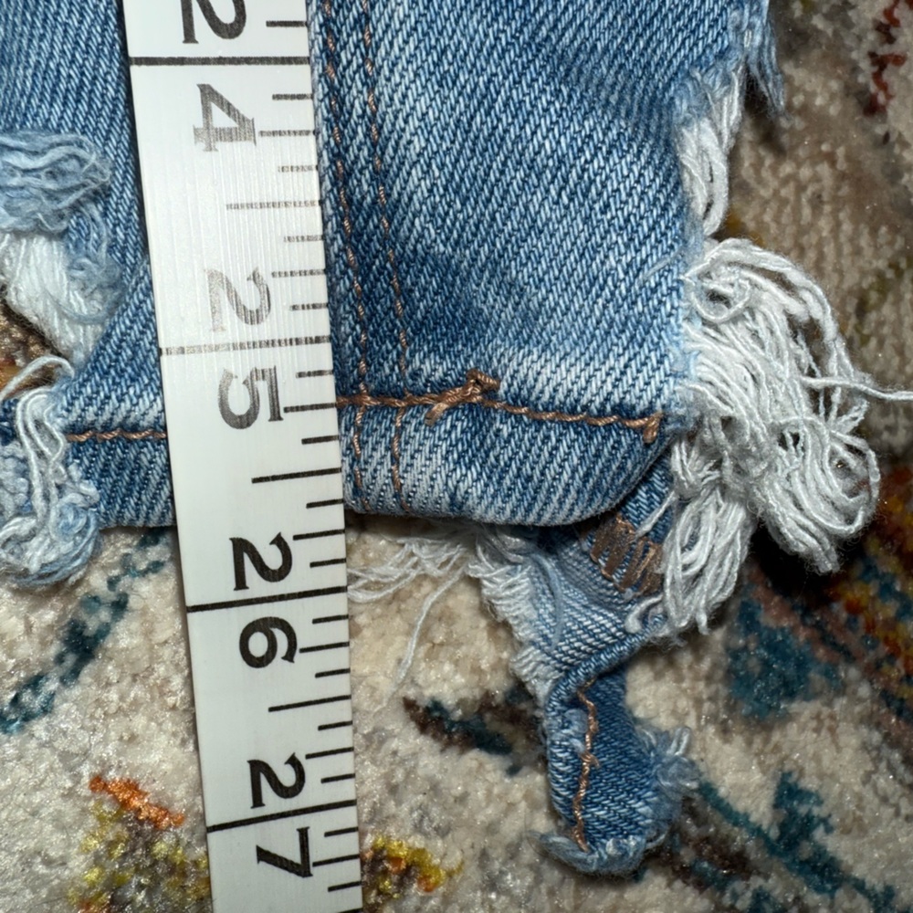 American Eagle Outfitters Blue Mom Jeans Distressed Size 4 Short - Picture 5 of 8